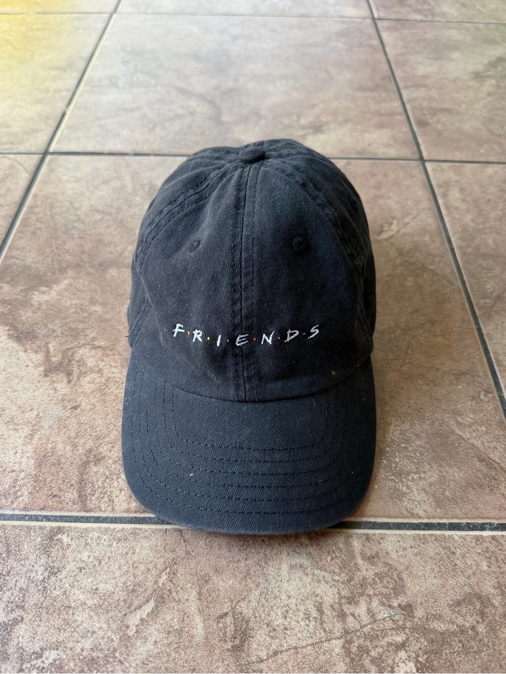 Black 'FRIENDS' baseball hat